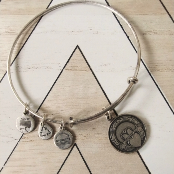Alex & Ani Claddagh Charm Bracelet, LOVE,FRIENDSHIP,LOYALTY - Picture 4 of 8